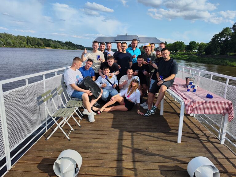stag team in warsaw rent crusie for great party