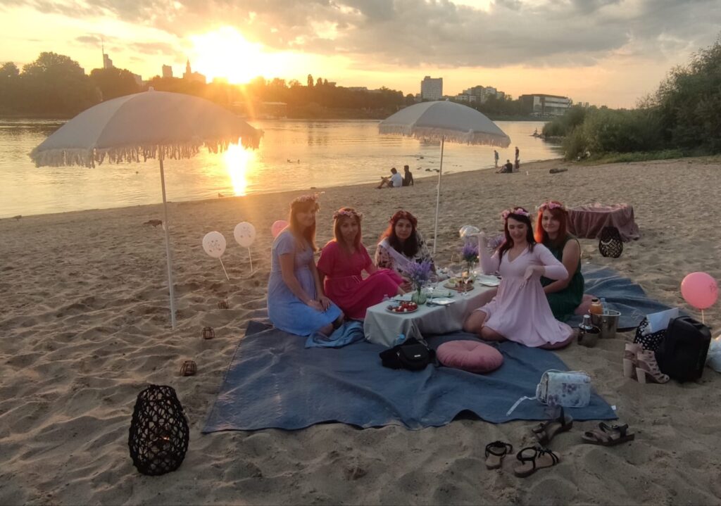 activities in warsaw for hen party on the beach in supper